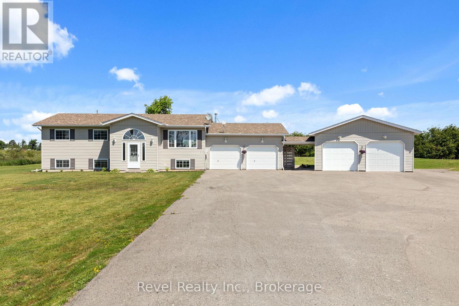 477 Four Points Road Property Photo 2