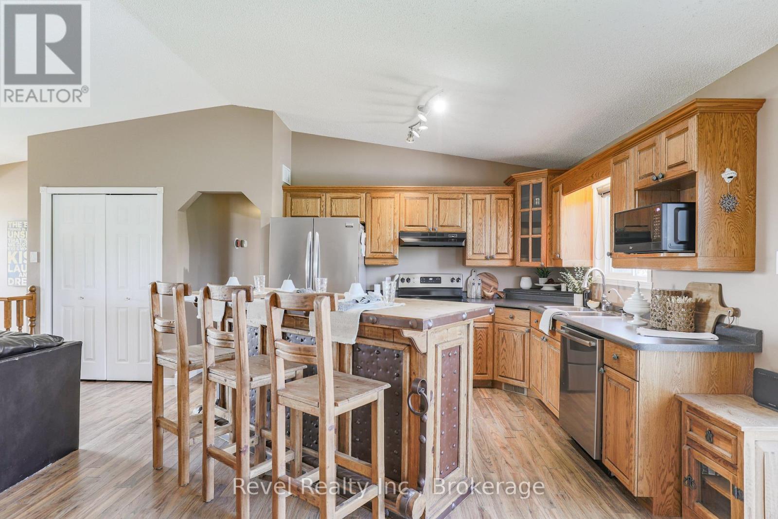 477 Four Points Road Property Photo 9