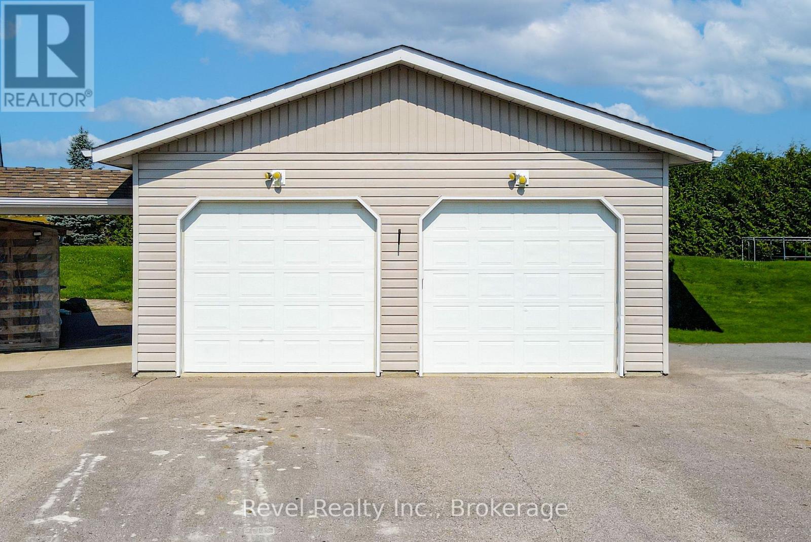 477 Four Points Road Property Photo 33