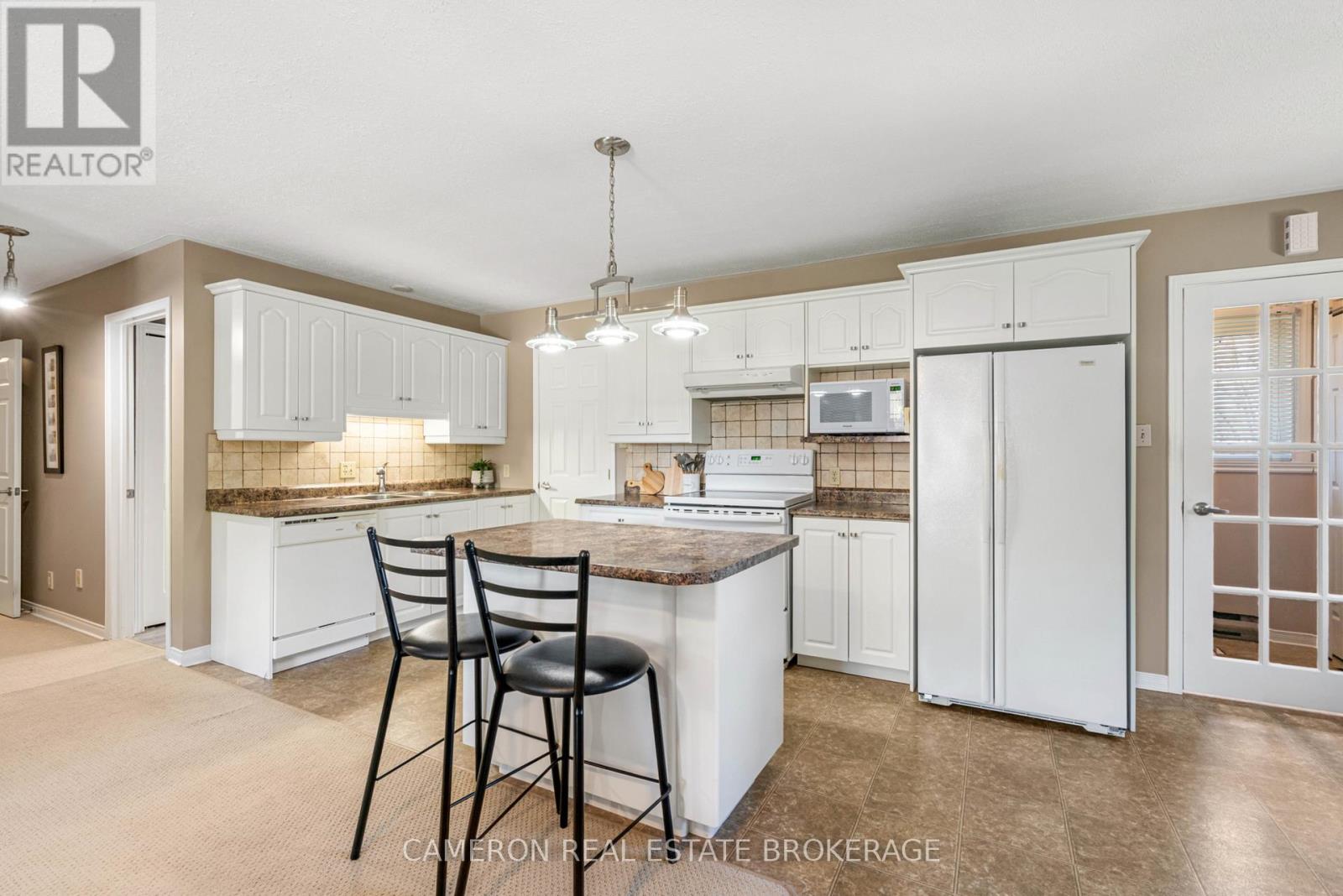 1368 Patricia Place Property Photo 15