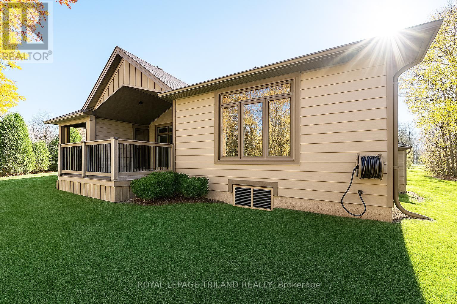 19 Erin Place Property Photo 6