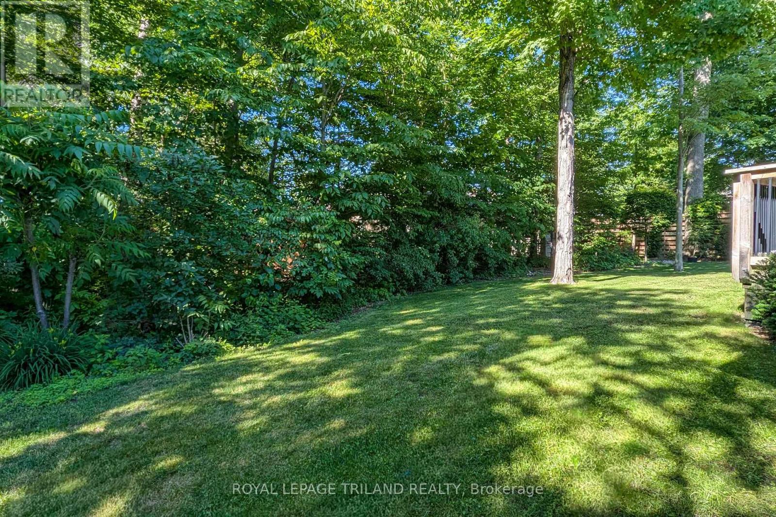 19 Erin Place Property Photo 8