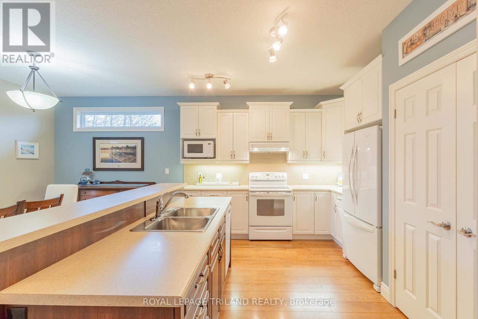 19 Erin Place Property Photo 24