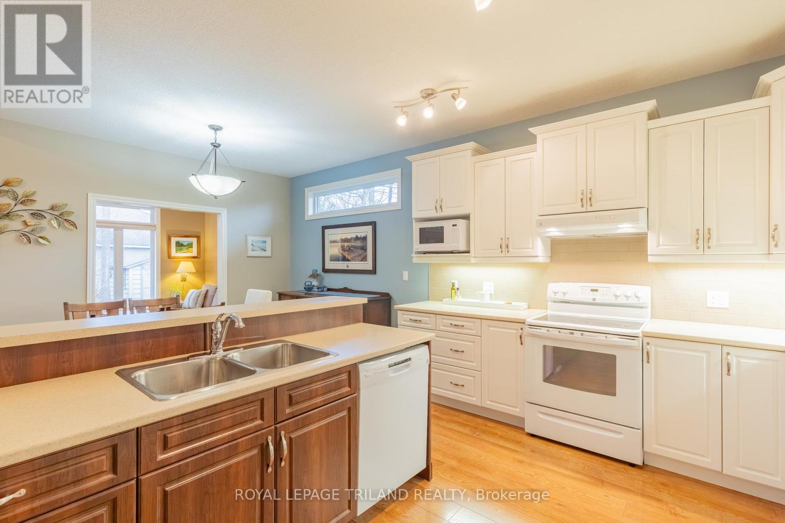 19 Erin Place Property Photo 25