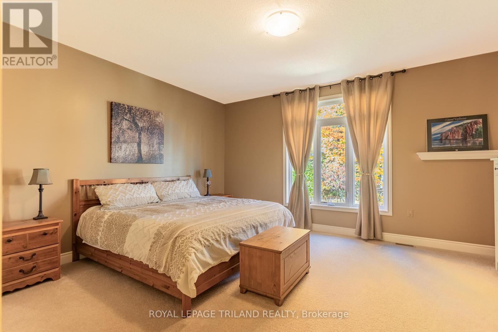 19 Erin Place Property Photo 32