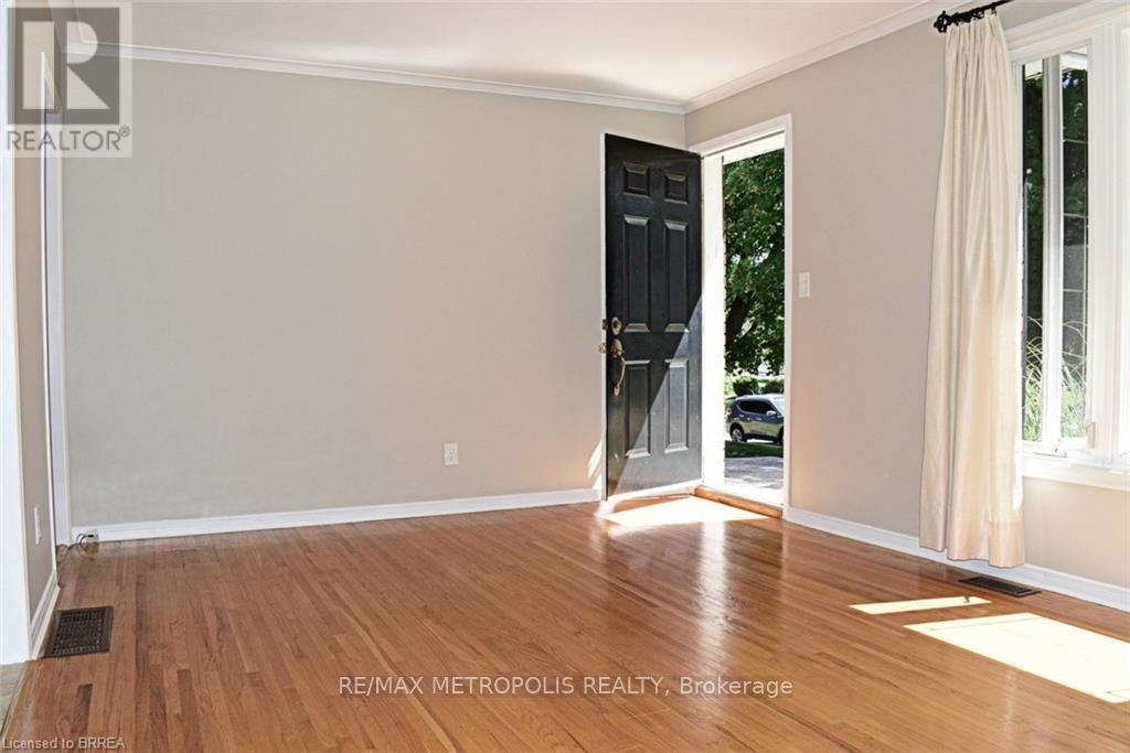 Upper - 5 Mccammon Street Property Photo 5