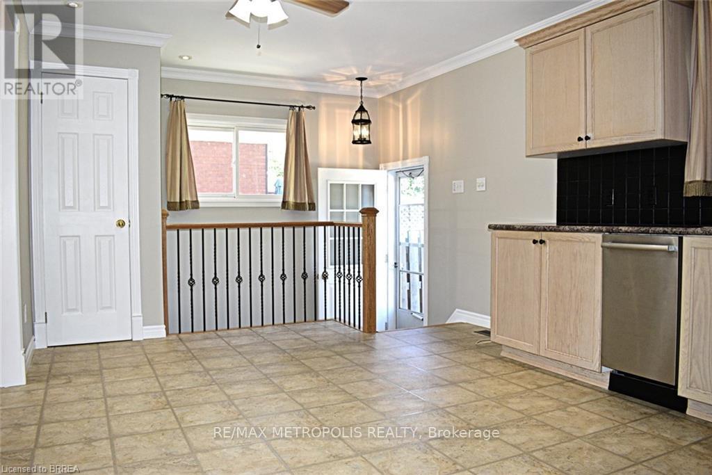 Upper - 5 Mccammon Street Property Photo 13