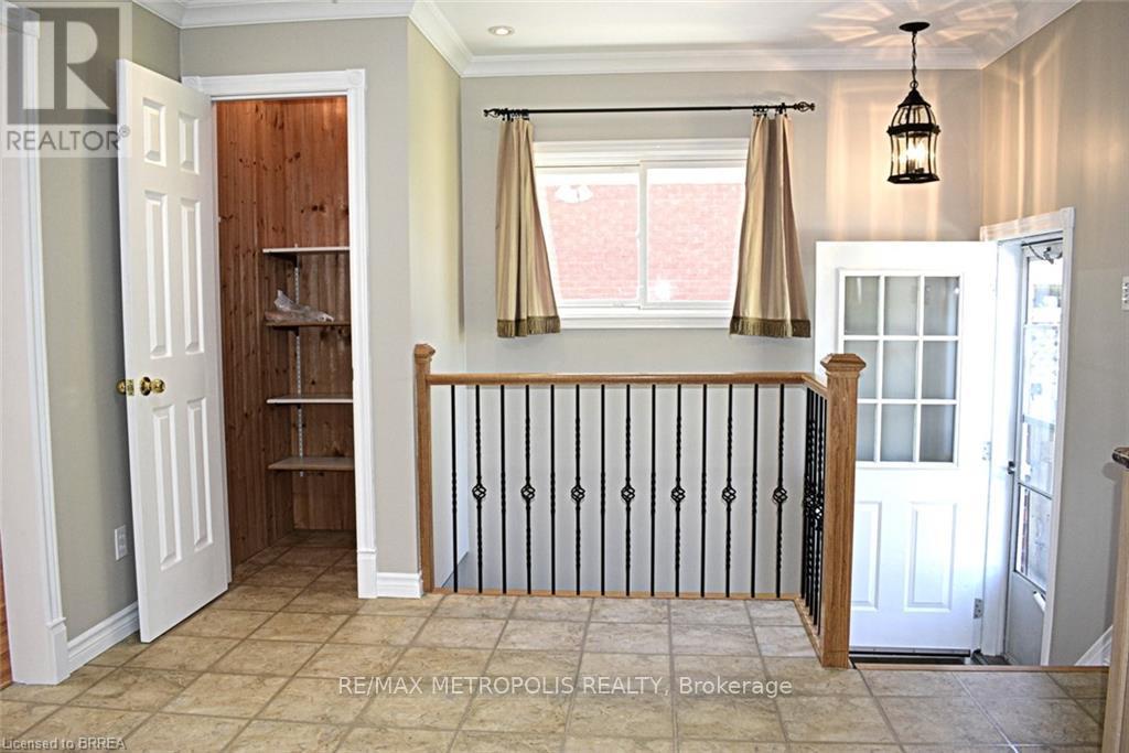 Upper - 5 Mccammon Street Property Photo 14