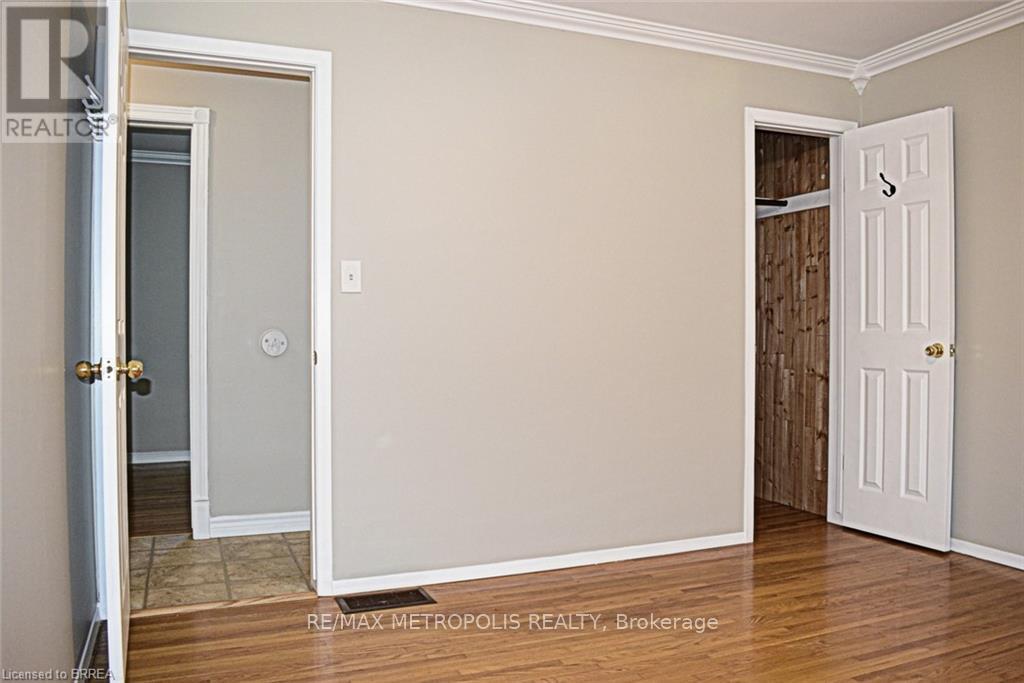 Upper - 5 Mccammon Street Property Photo 17