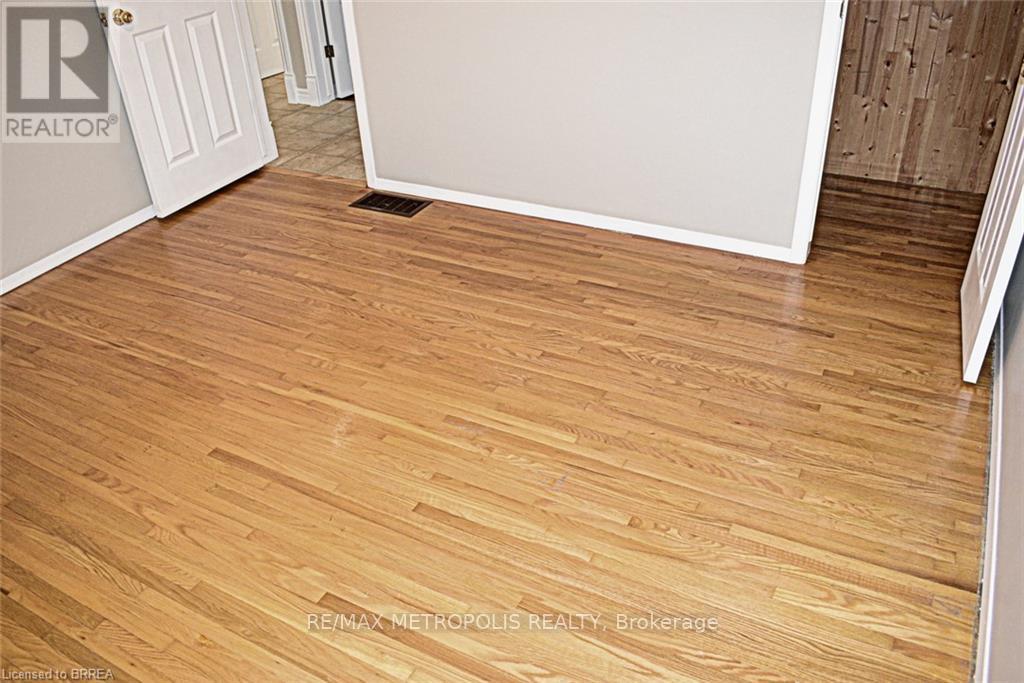 Upper - 5 Mccammon Street Property Photo 20