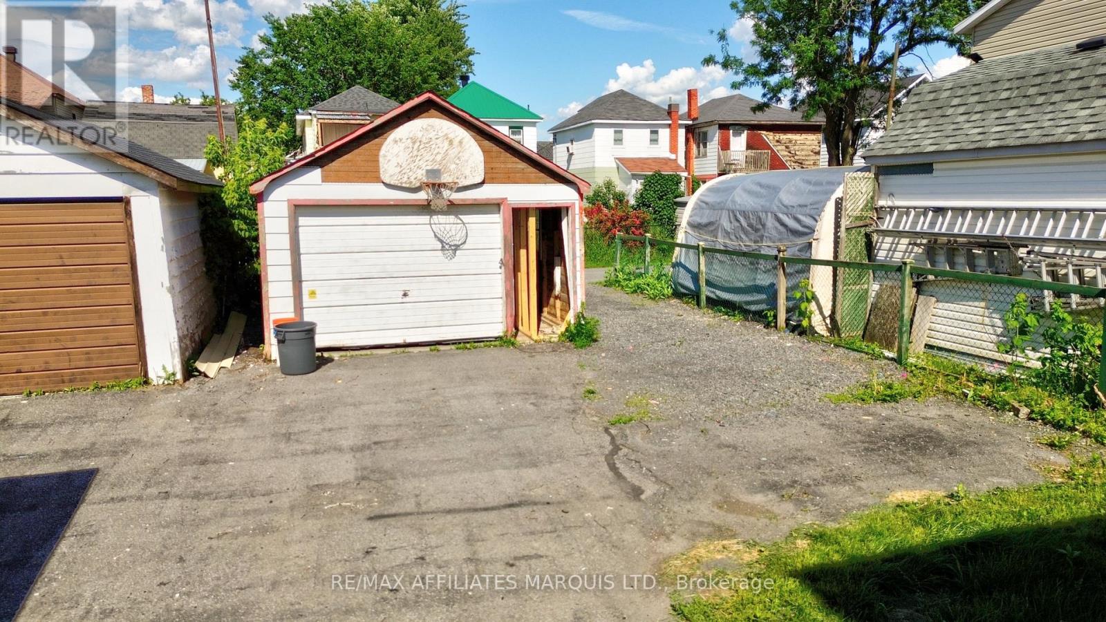 313 Guy Street Property Photo 5