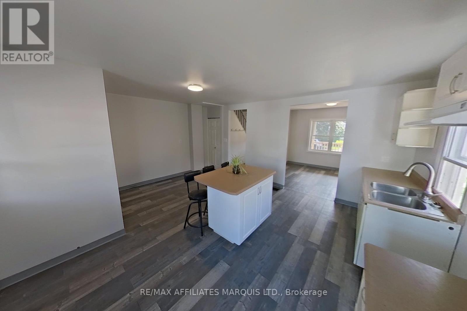313 Guy Street Property Photo 6