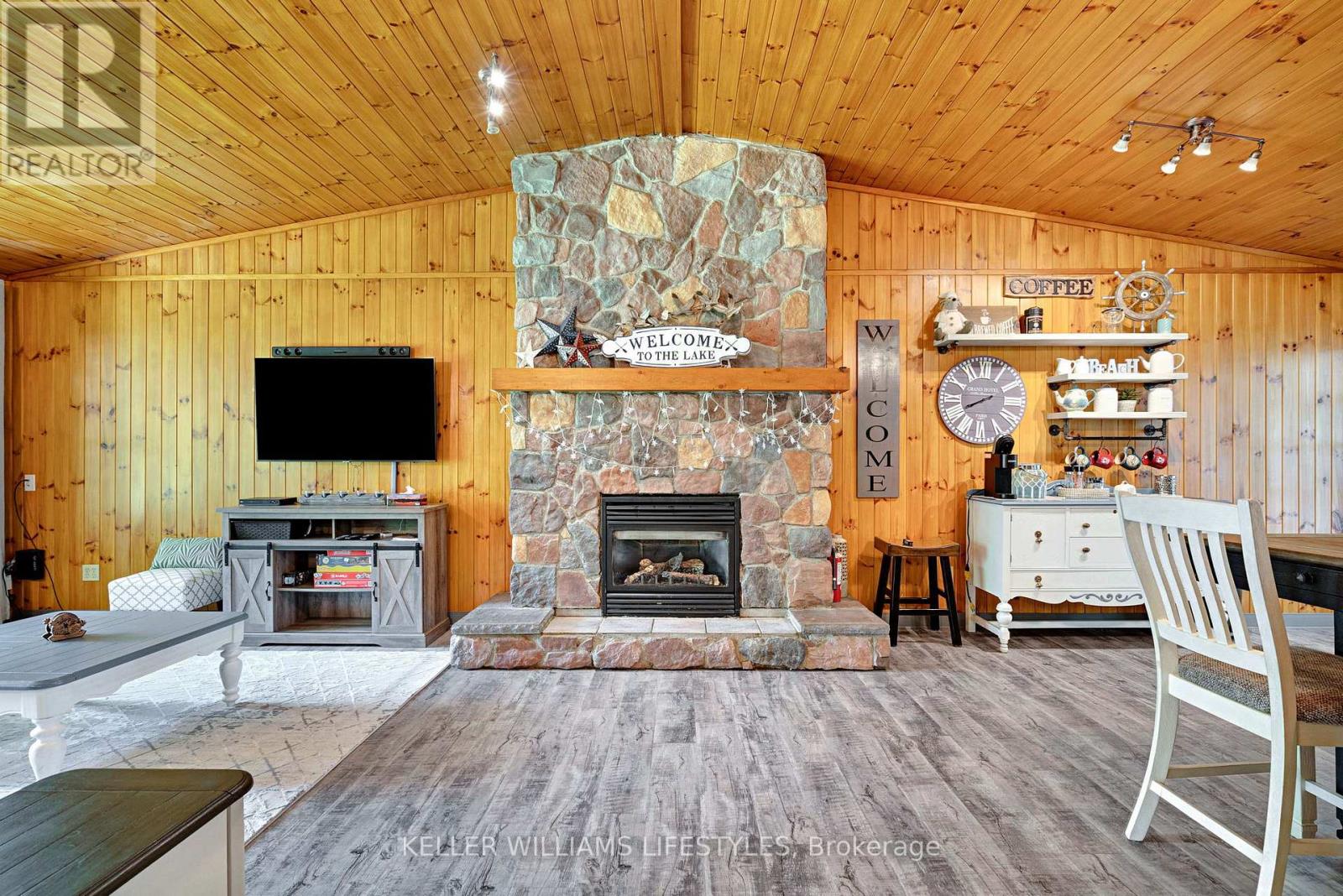 6238 London Road Property Photo 7