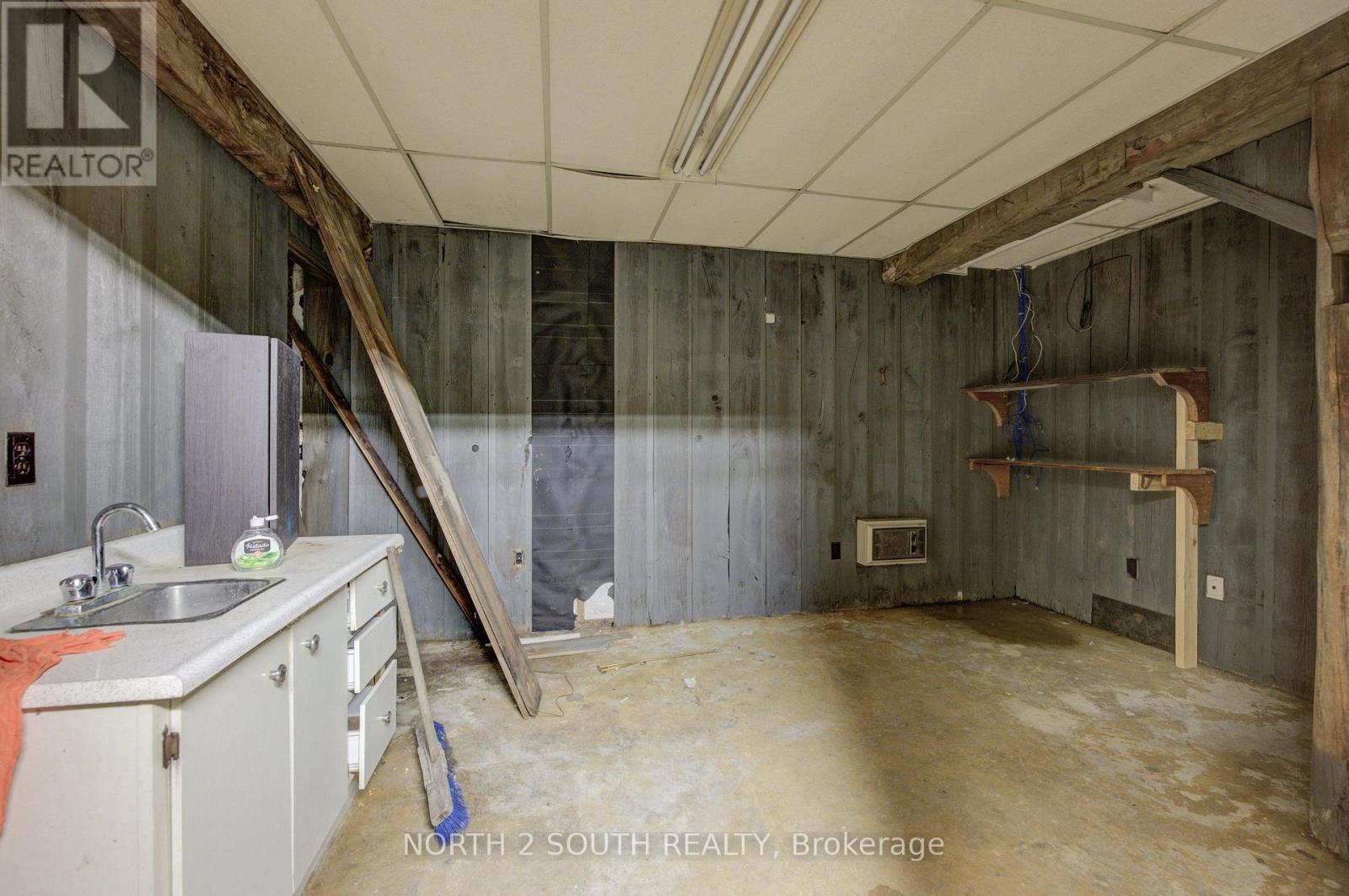 36 Norfolk Street S Property Photo 12