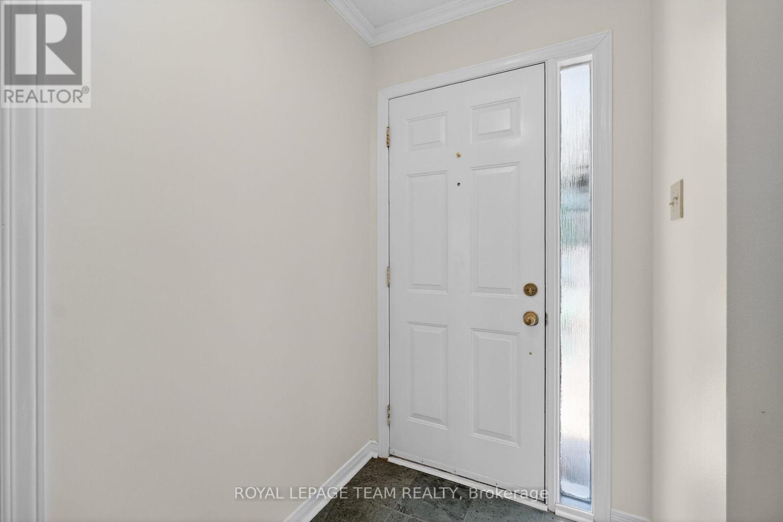 6 Shetland Way Property Photo 3