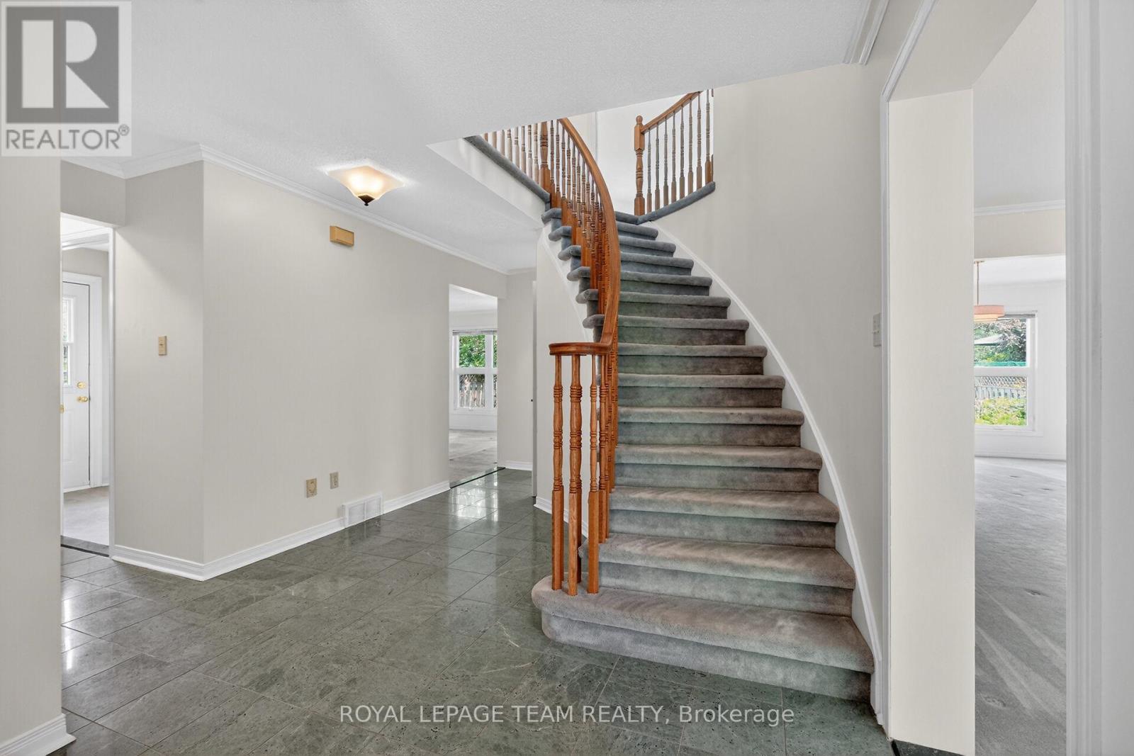 6 Shetland Way Property Photo 4