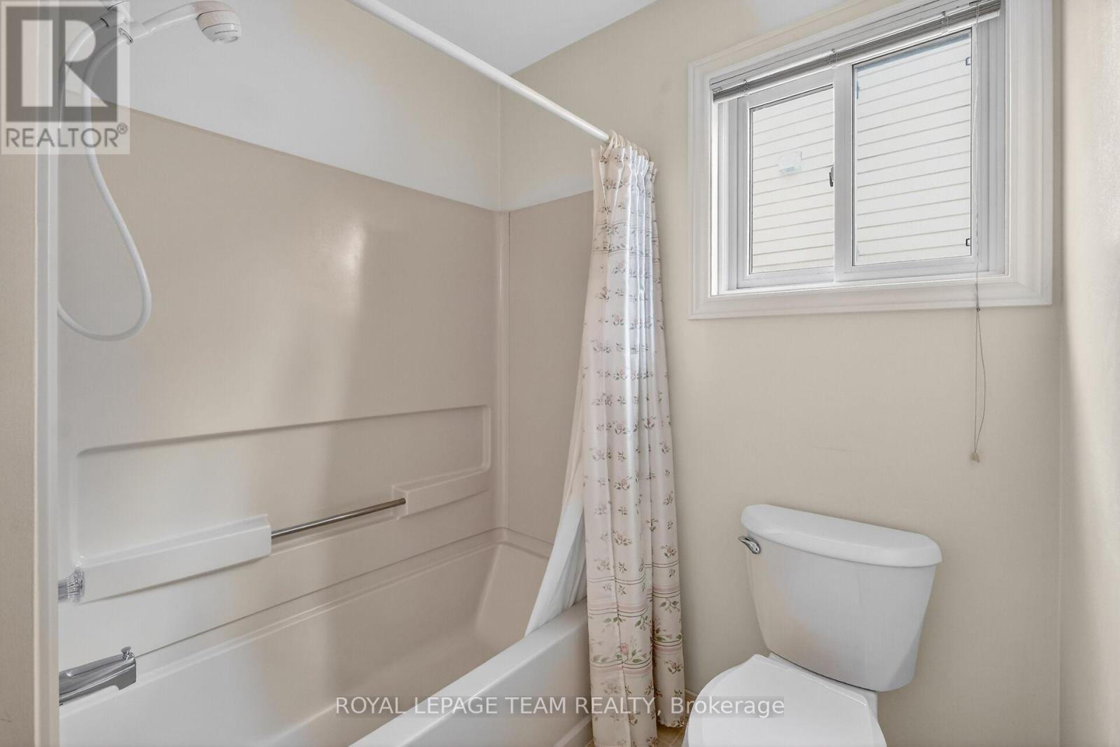 6 Shetland Way Property Photo 34