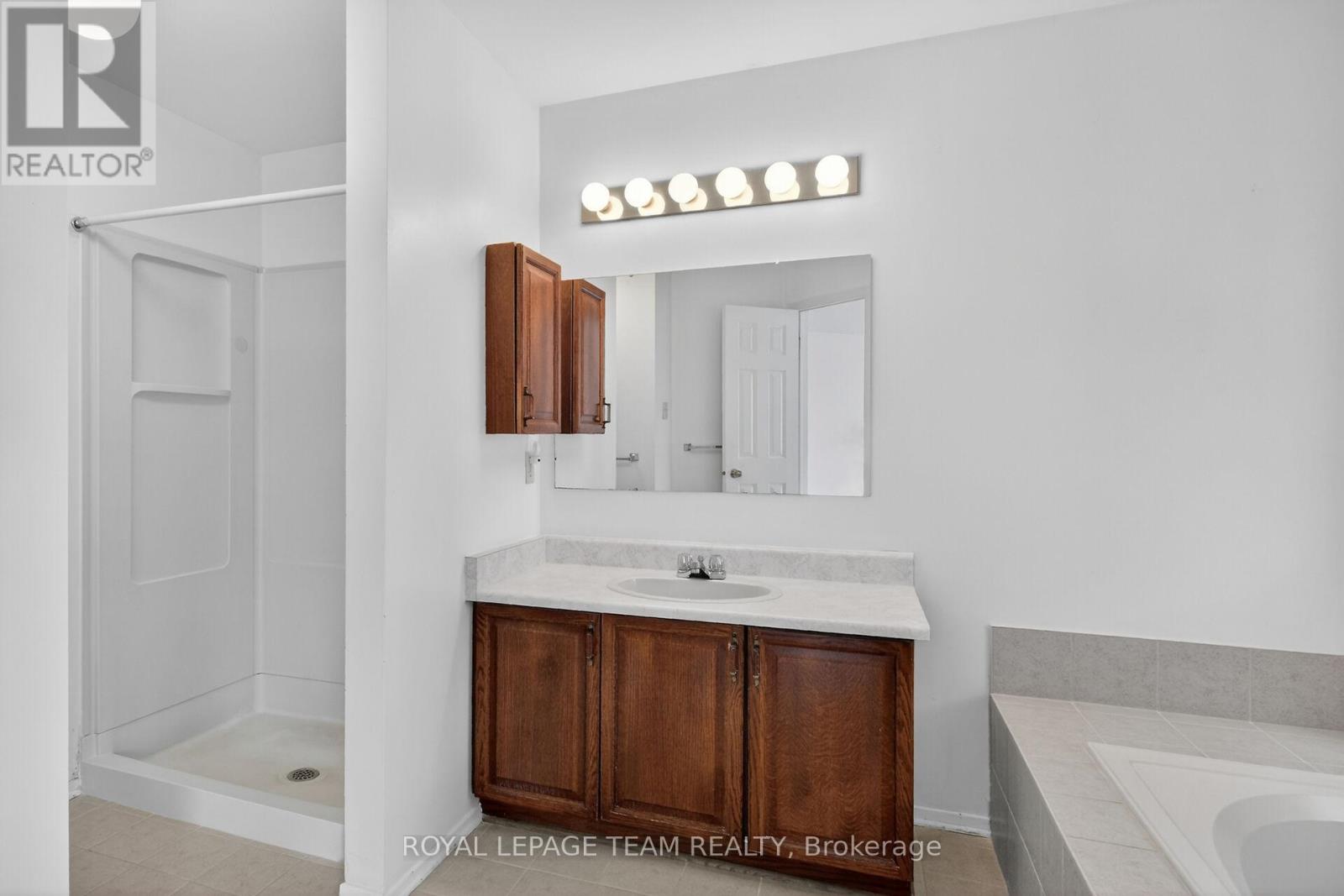 6 Shetland Way Property Photo 39