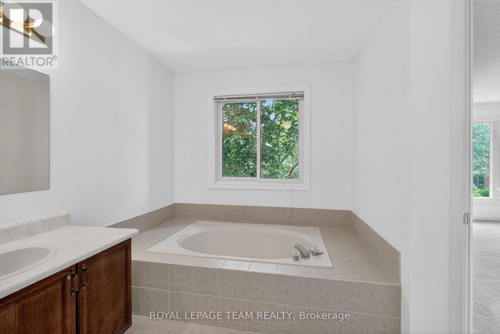 6 Shetland Way Property Photo 40