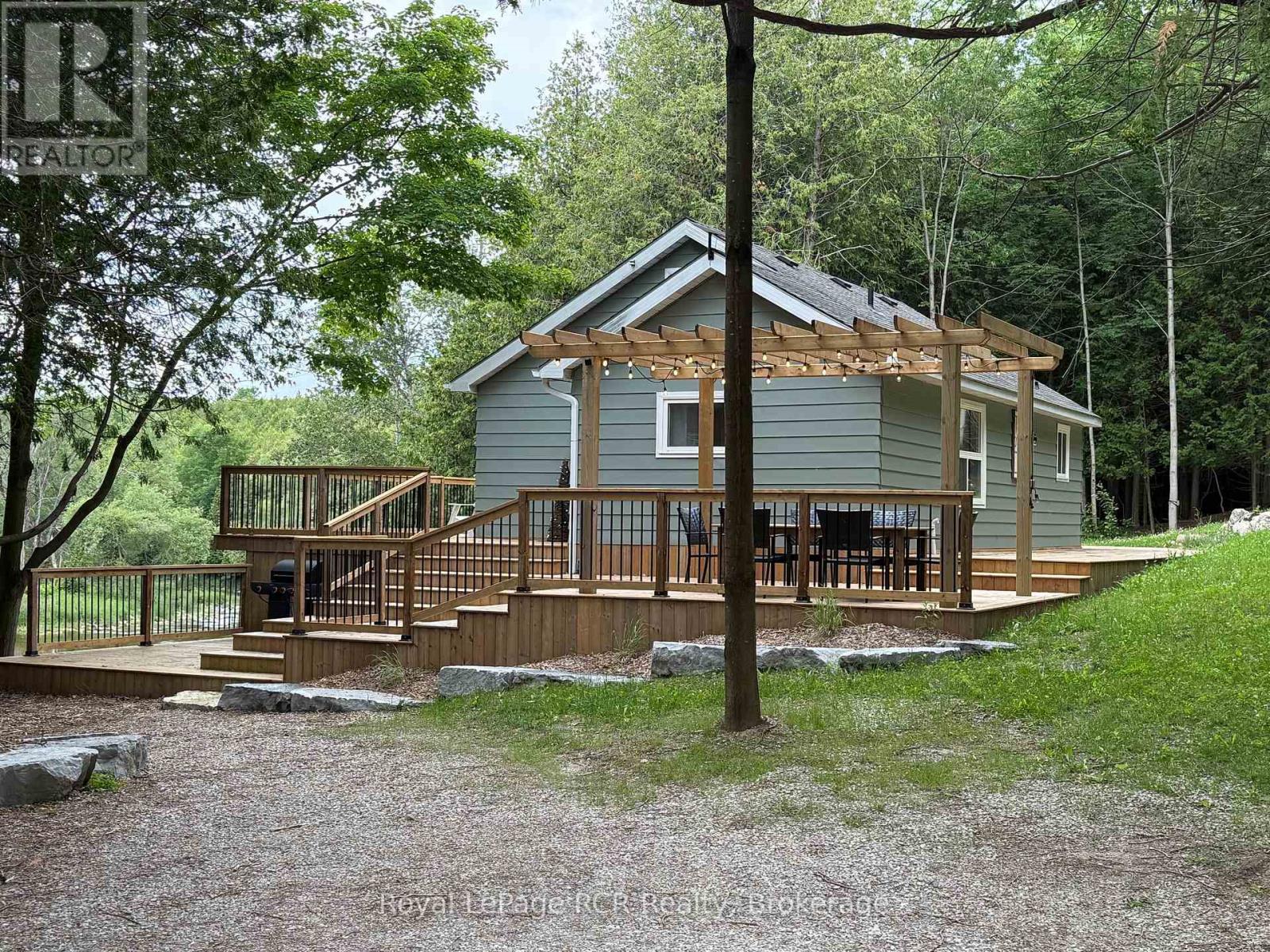 384275 Concession 4 Property Photo 2
