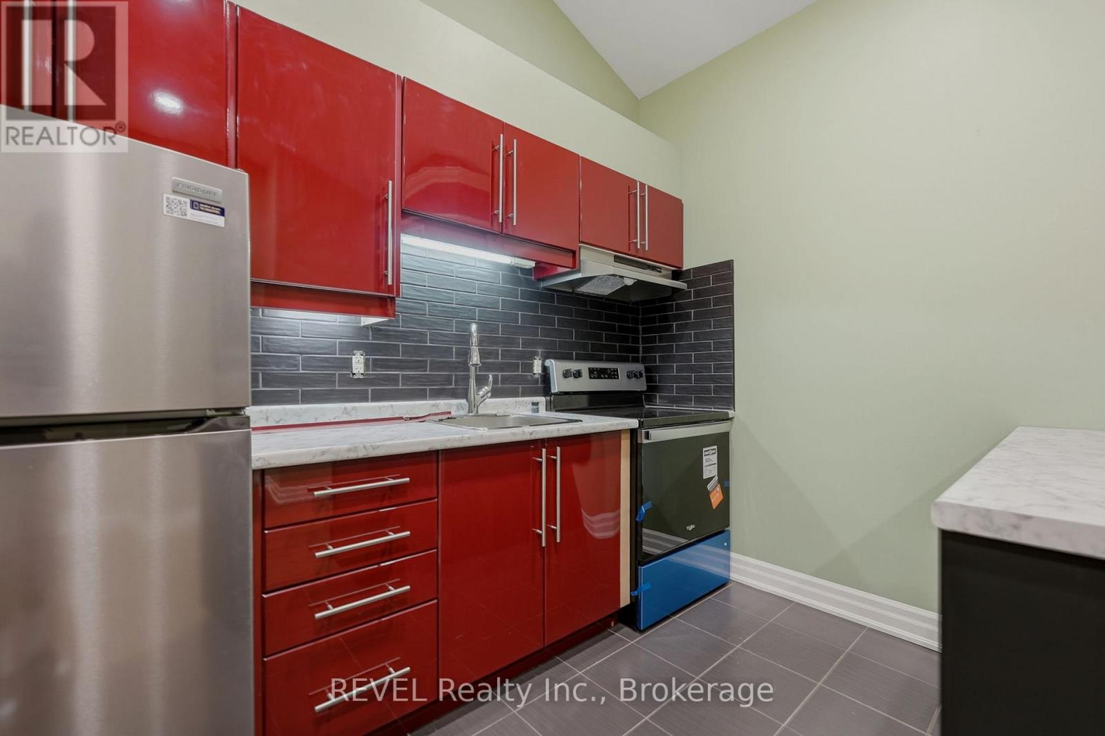 2 - 10 Queen Street Property Photo 9