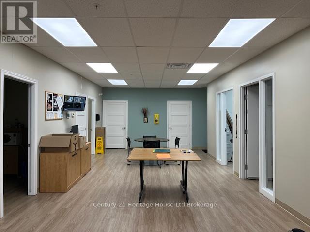 41 Broadway Street Property Photo 14