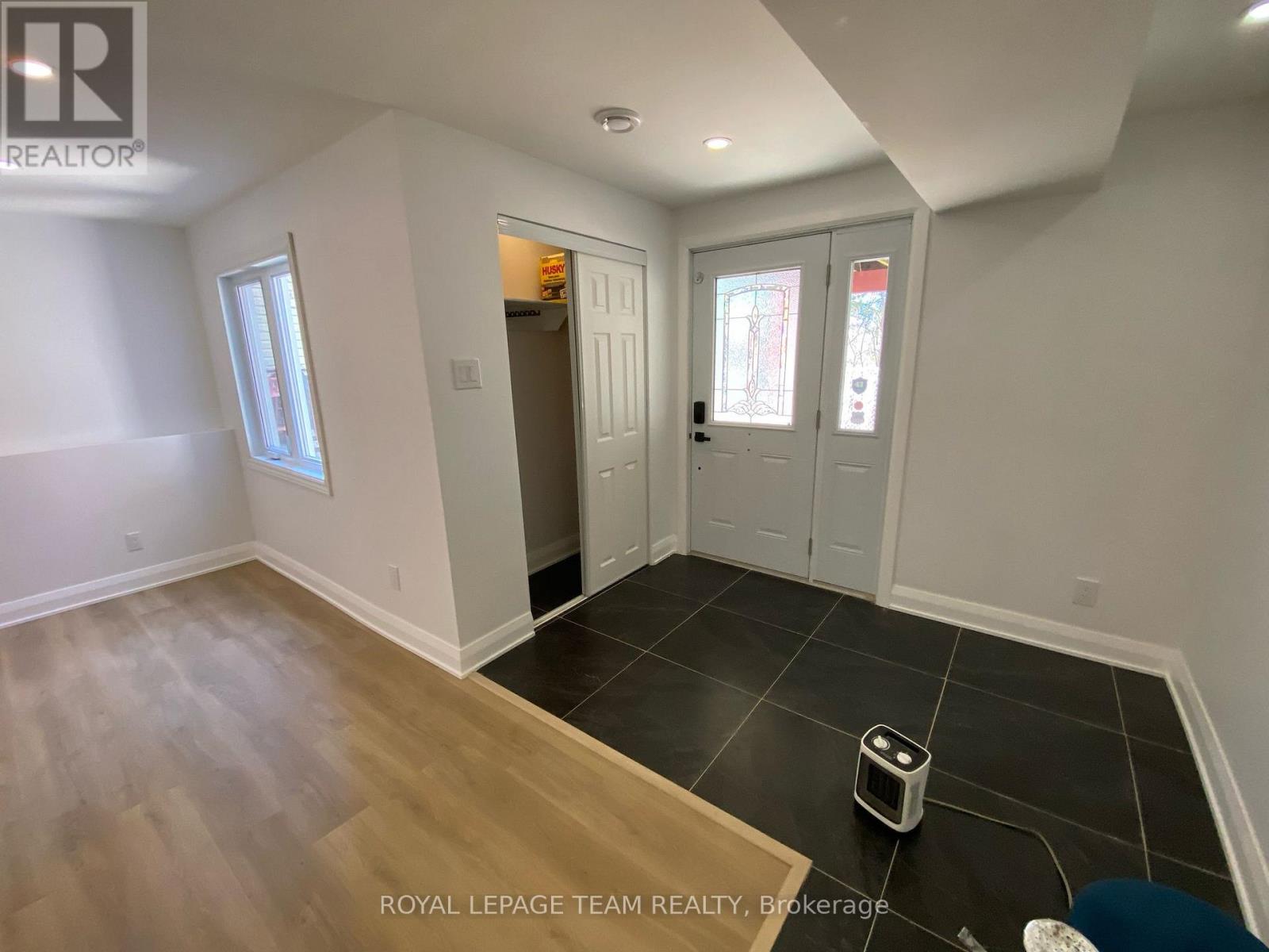 B - 32 Hackett Street Property Photo 11