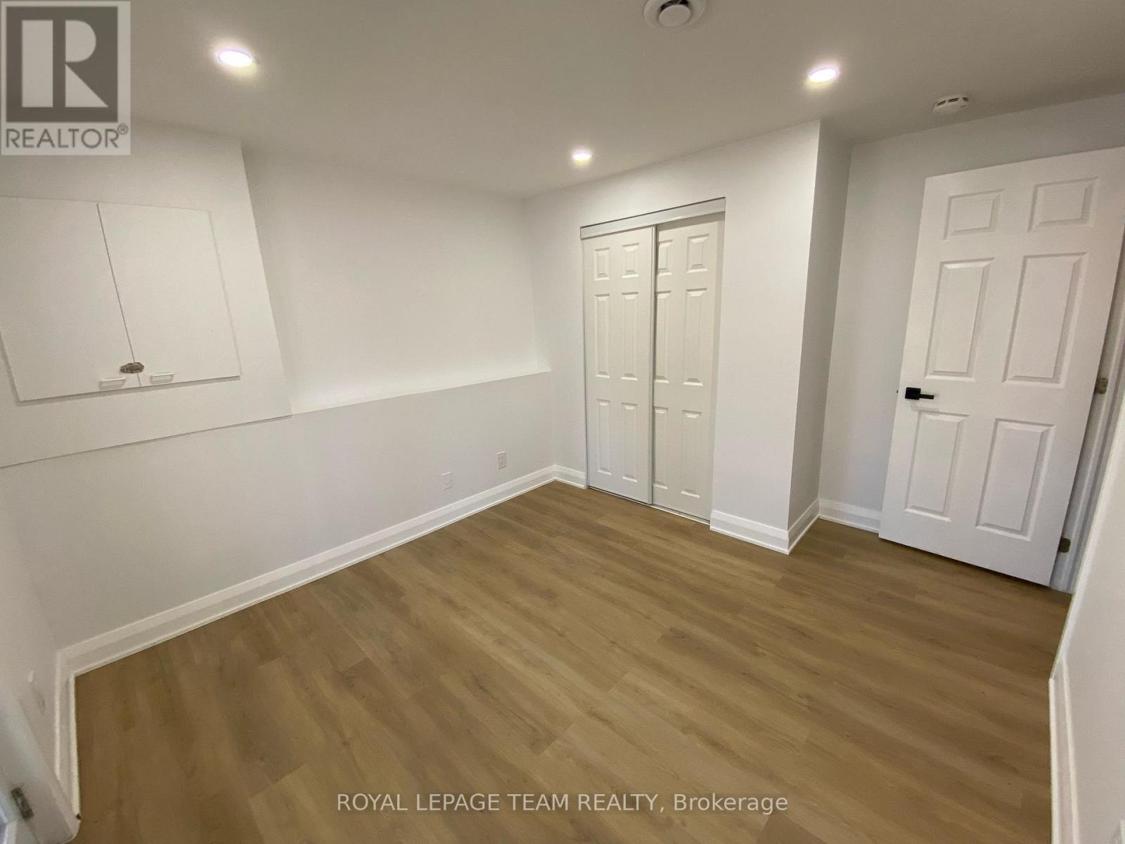 B - 32 Hackett Street Property Photo 14