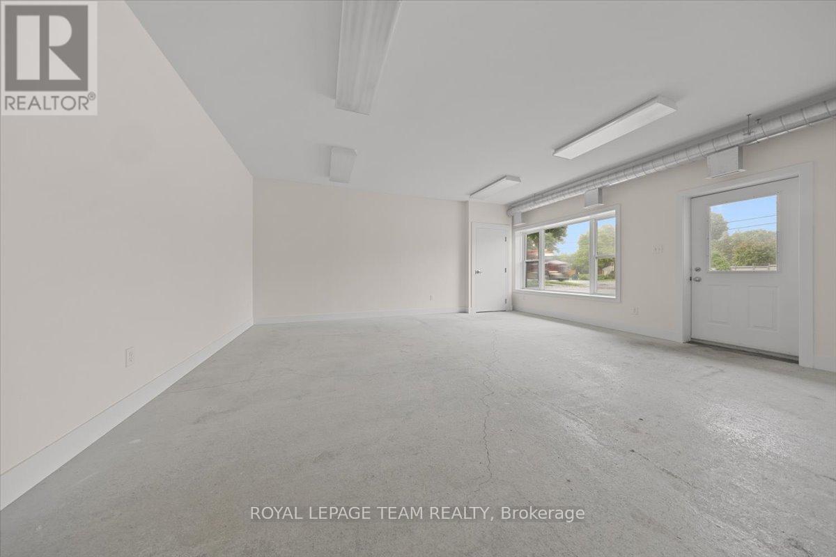 5967 Perth Street Property Photo 3