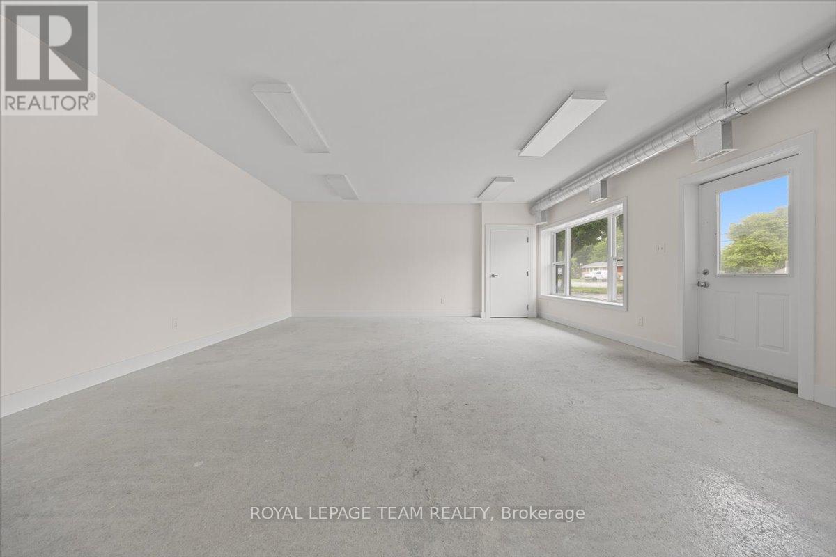 5967 Perth Street Property Photo 4