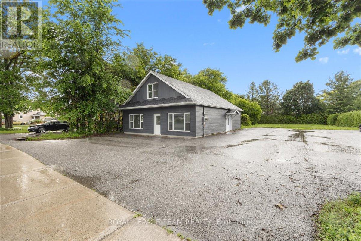 5967 Perth Street Property Photo 24