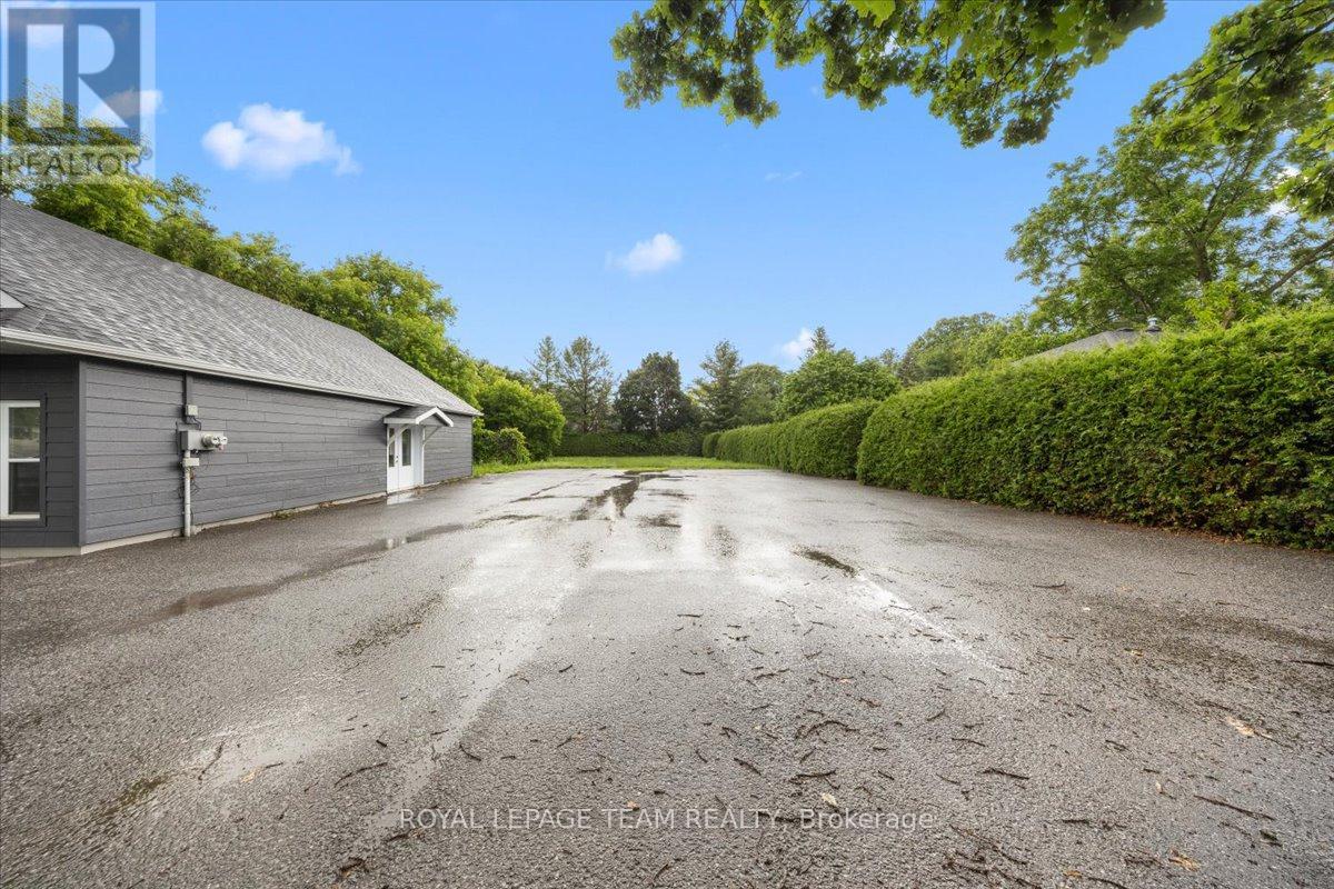 5967 Perth Street Property Photo 25