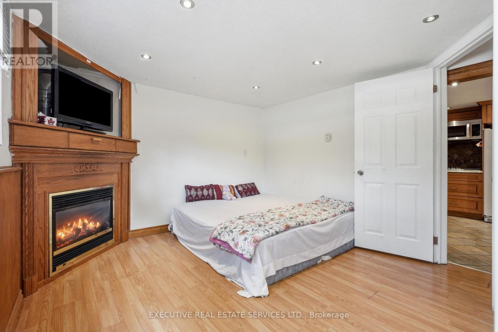 207 Christopher Drive Property Photo 13