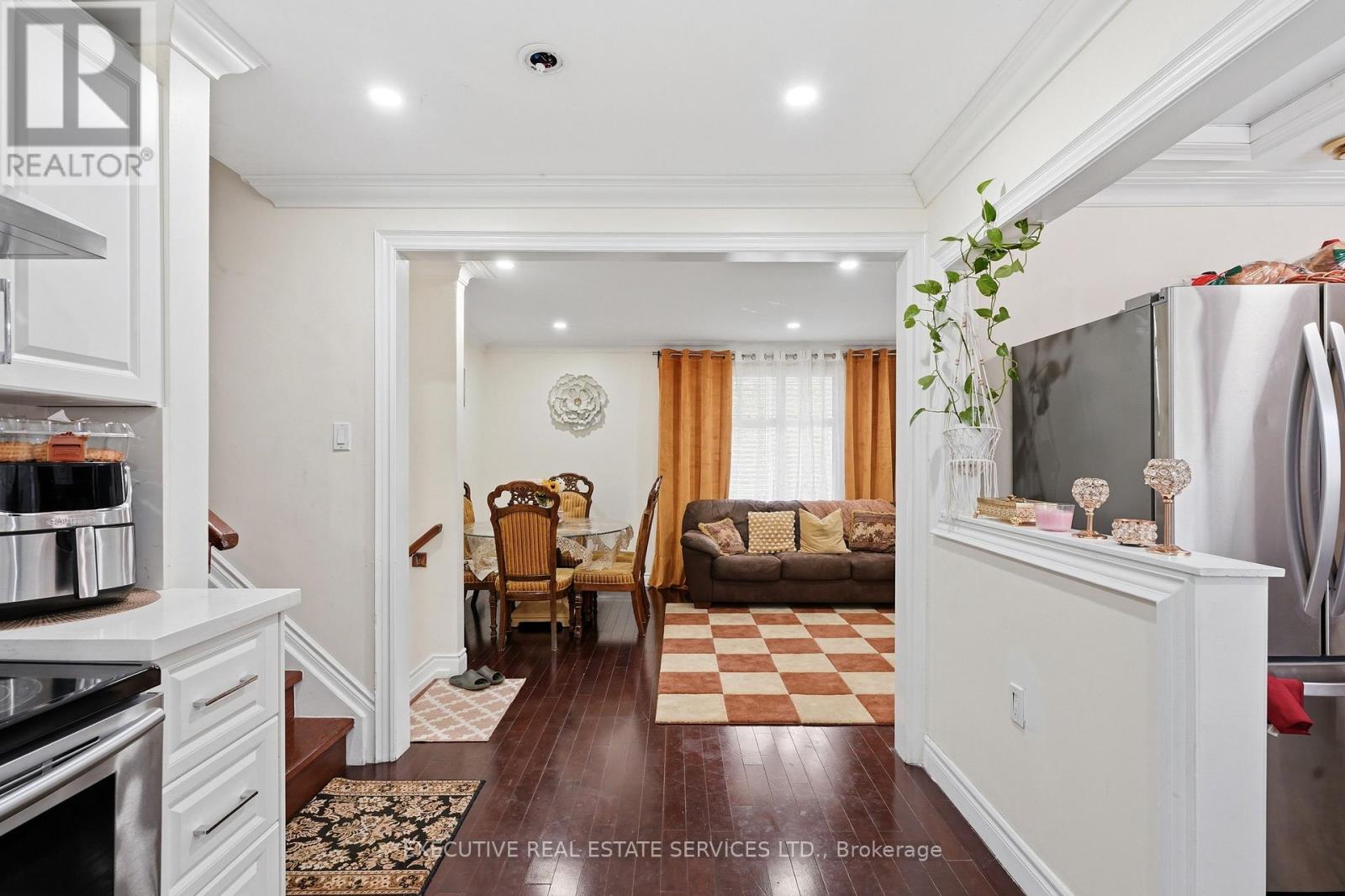 207 Christopher Drive Property Photo 33