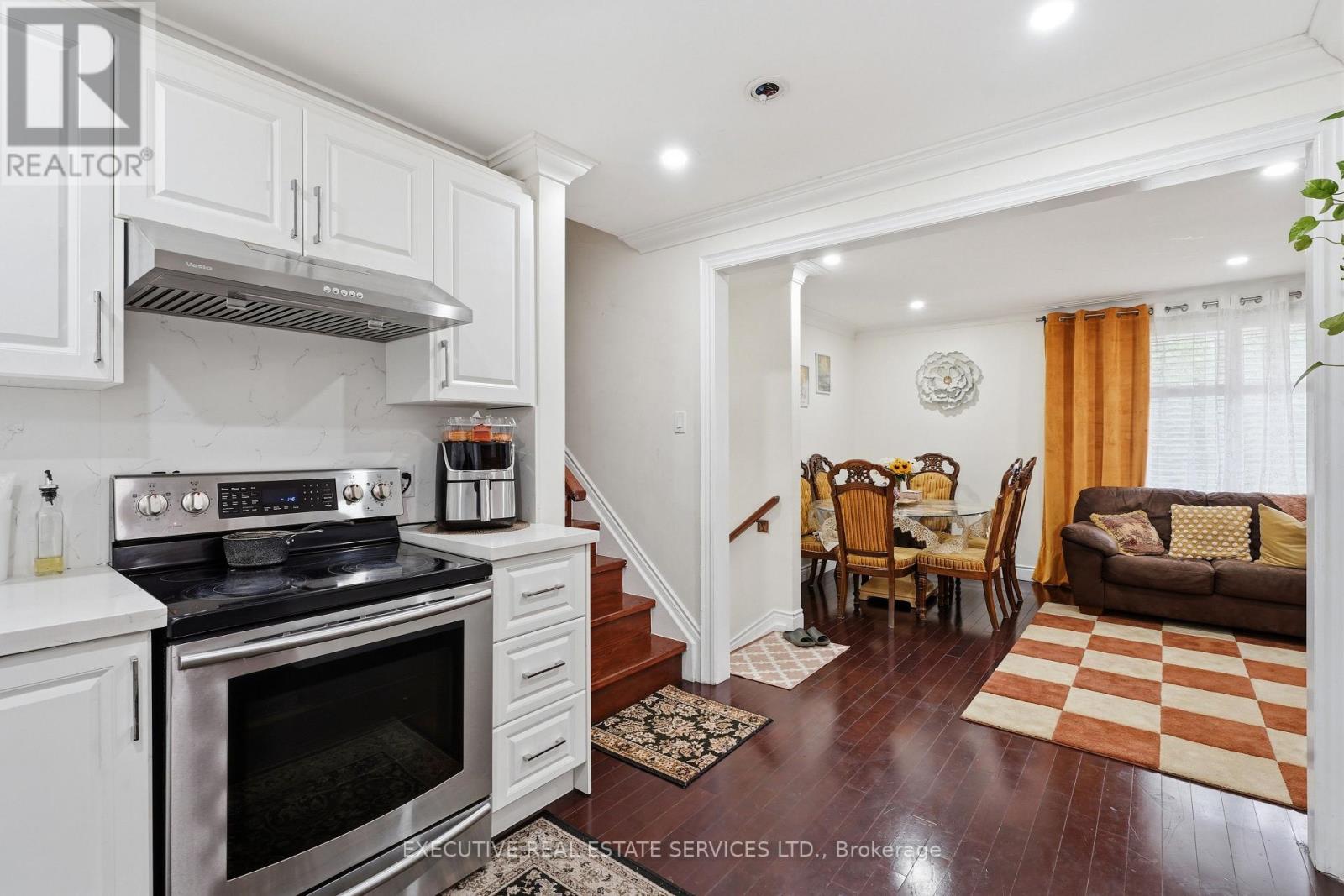 207 Christopher Drive Property Photo 34