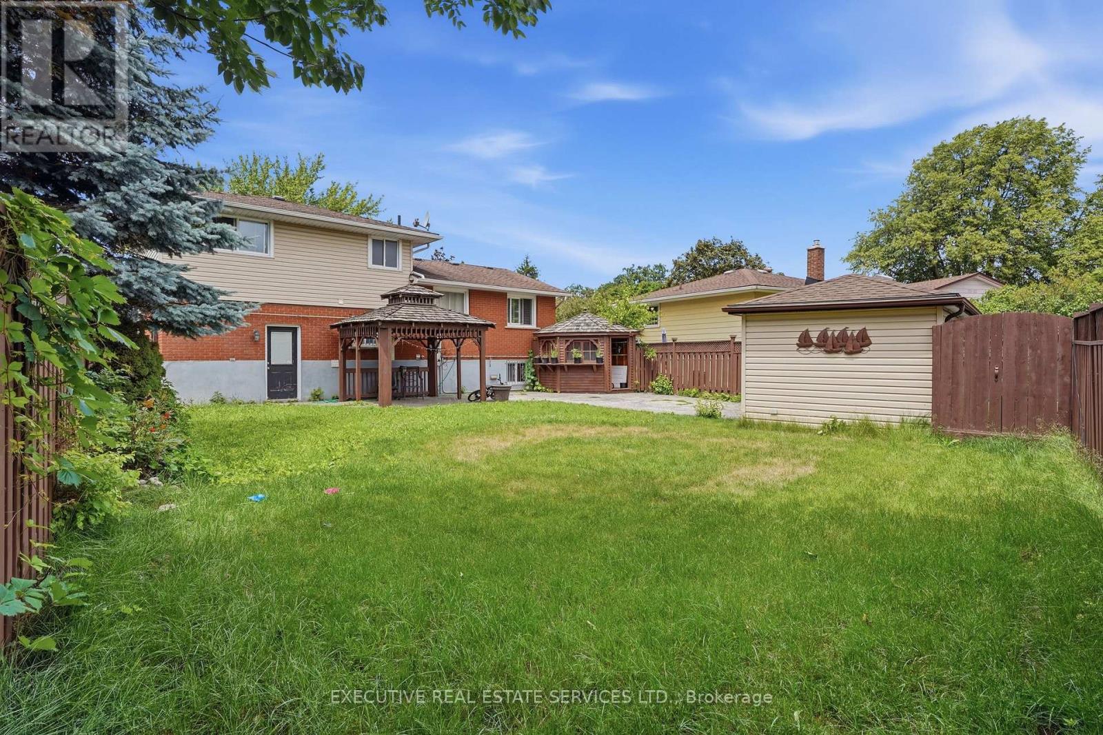 207 Christopher Drive Property Photo 40