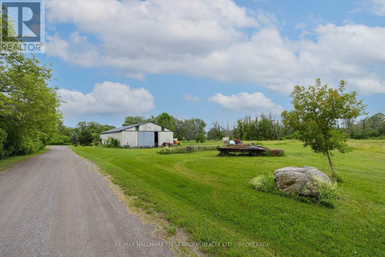 9656 Loyalist Parkway Property Photo 13