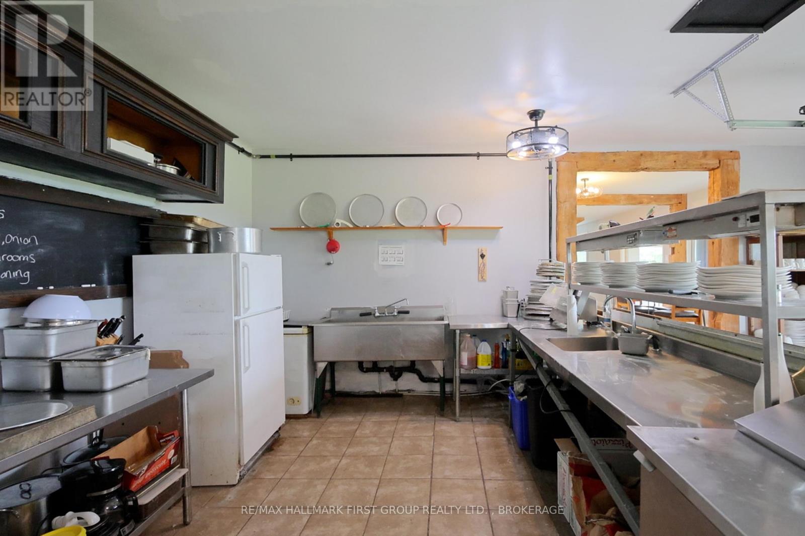 9656 Loyalist Parkway Property Photo 28