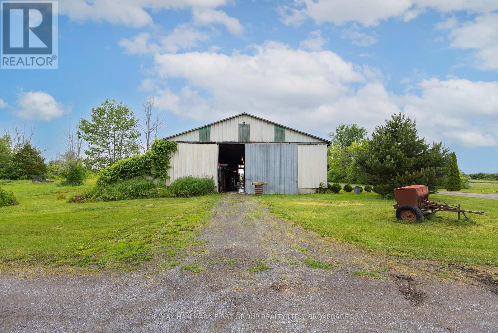 9656 Loyalist Parkway Property Photo 39