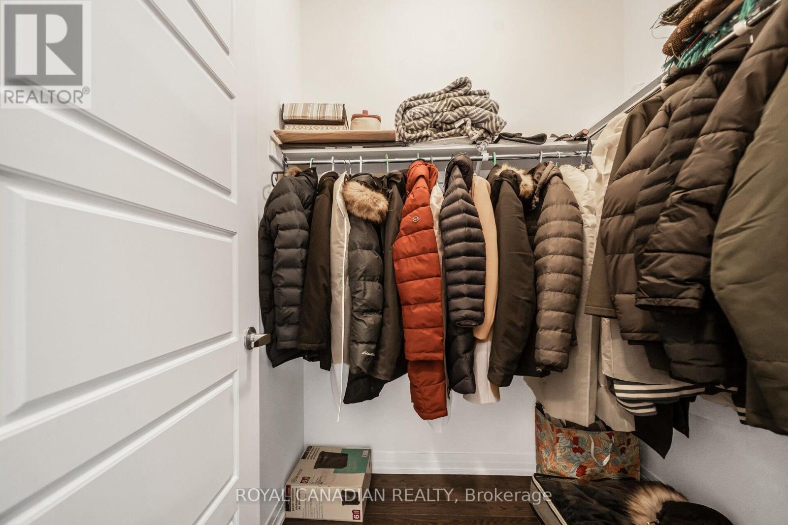 87 Soules Square Property Photo 26