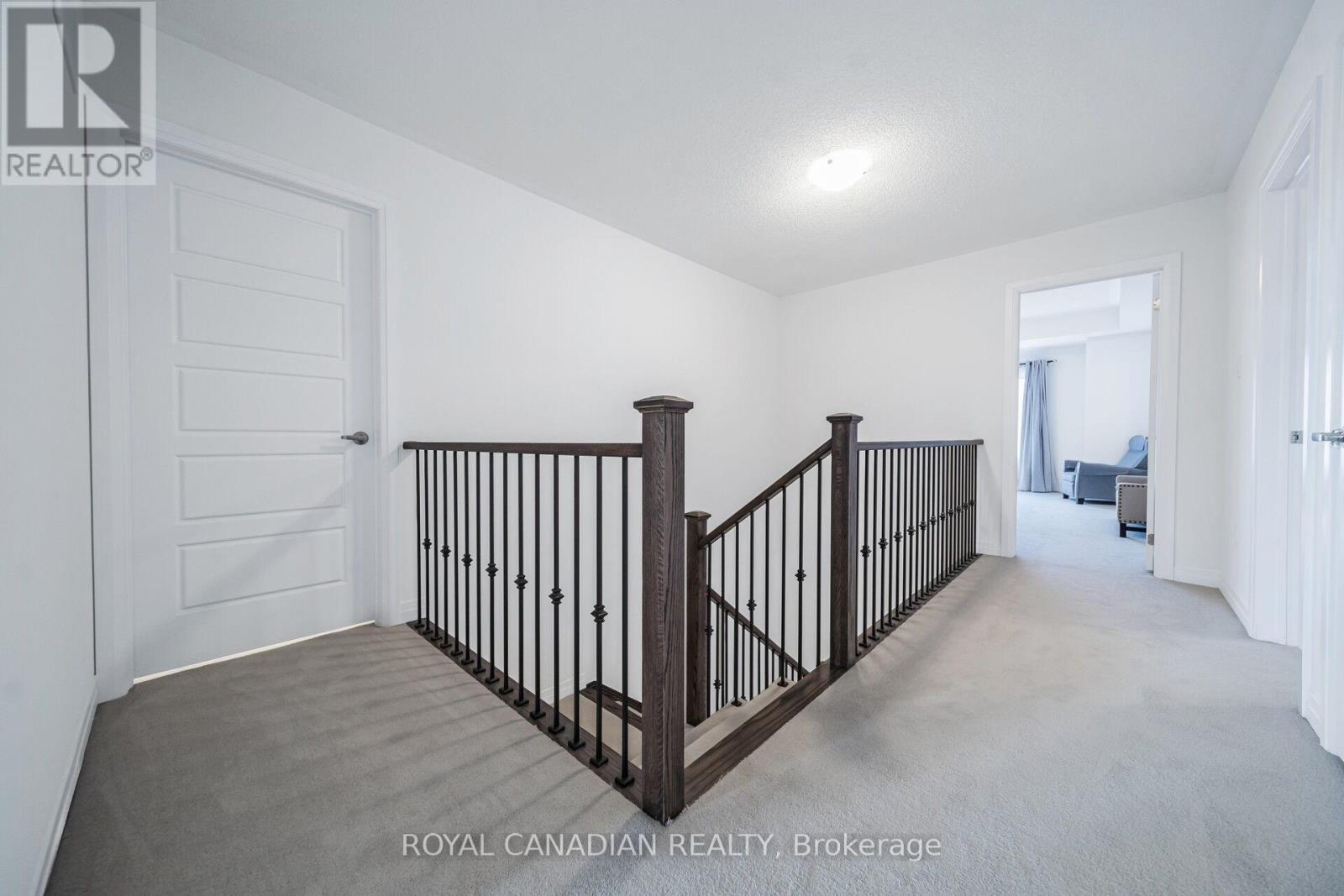 87 Soules Square Property Photo 28