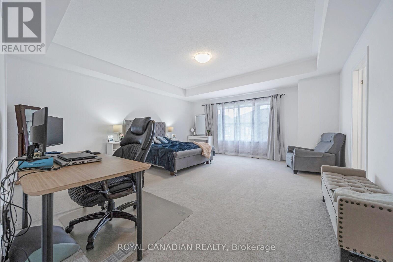 87 Soules Square Property Photo 35