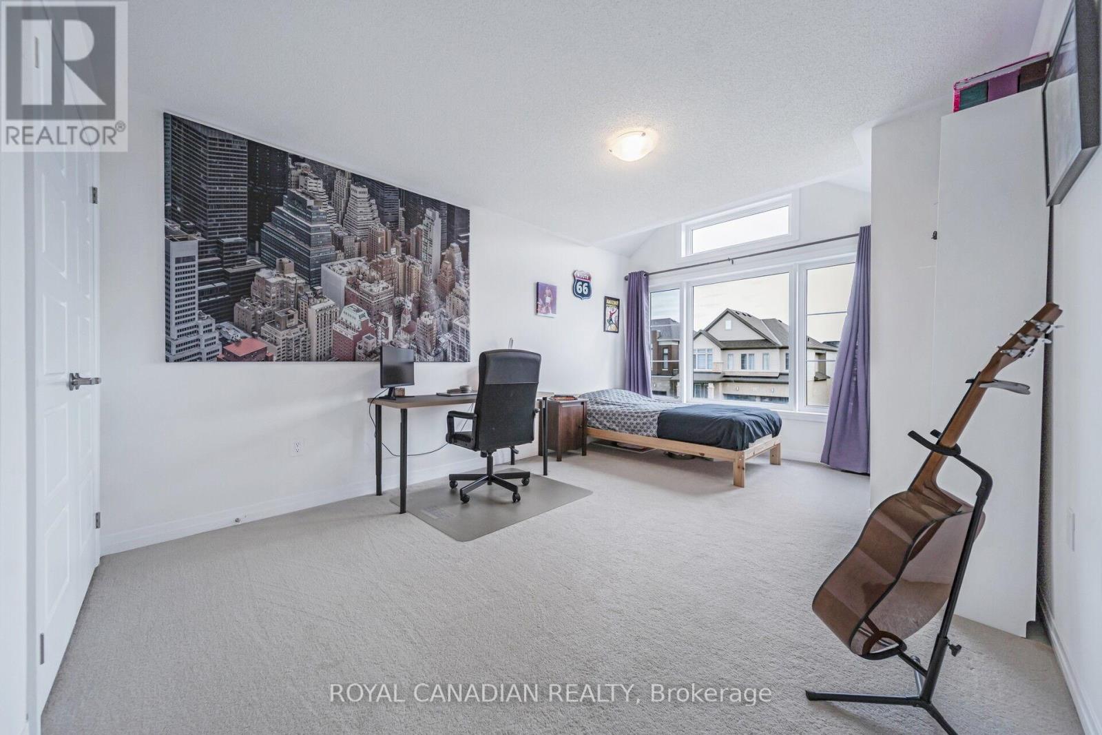 87 Soules Square Property Photo 42