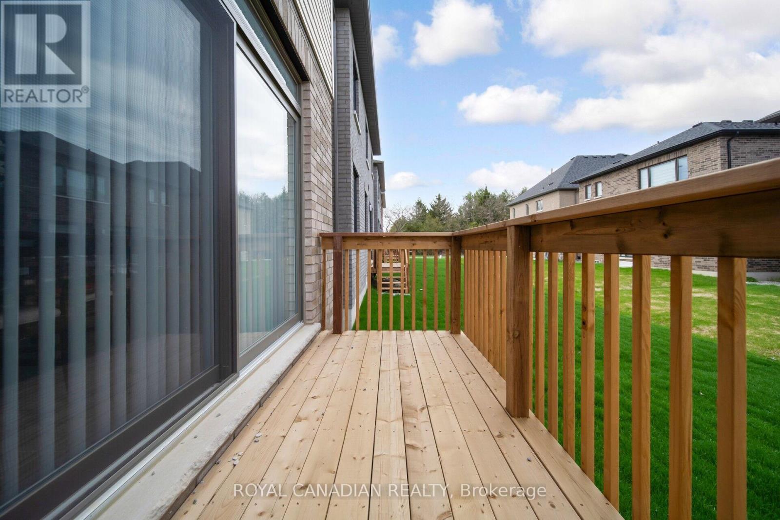 87 Soules Square Property Photo 46