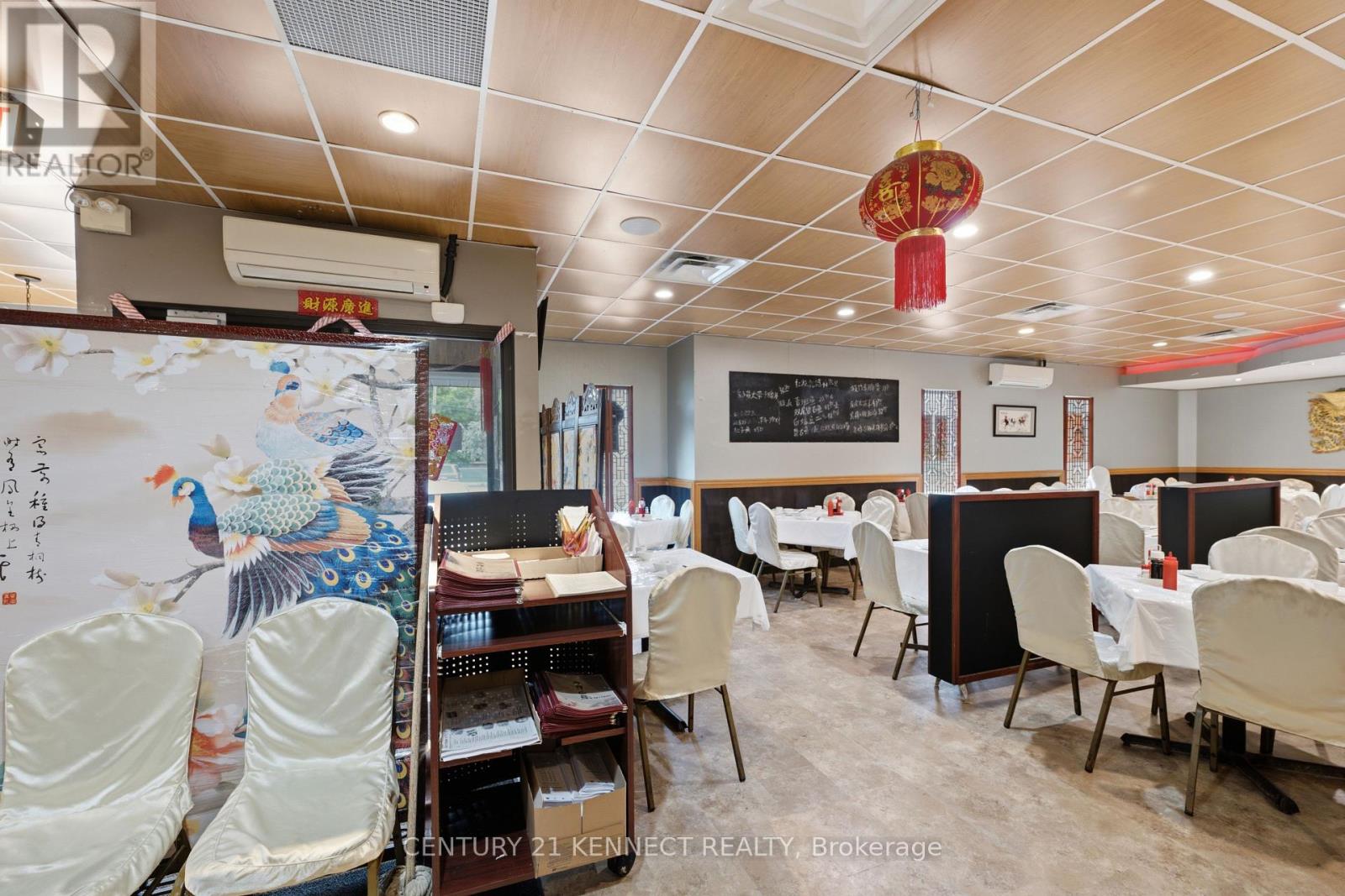 1499 Merivale Road Property Photo 6