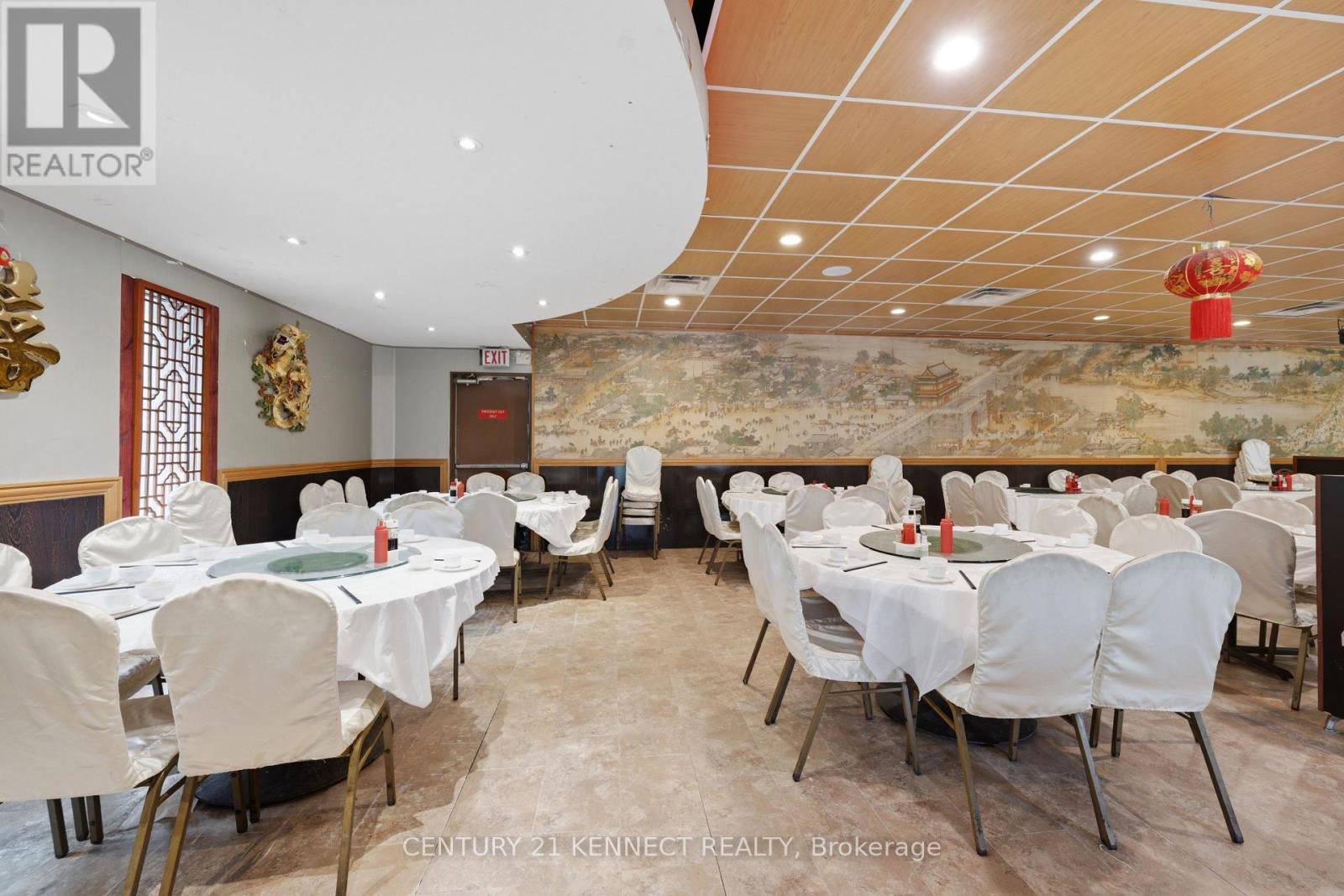 1499 Merivale Road Property Photo 10