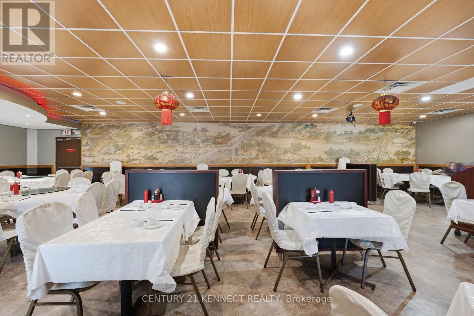 1499 Merivale Road Property Photo 11