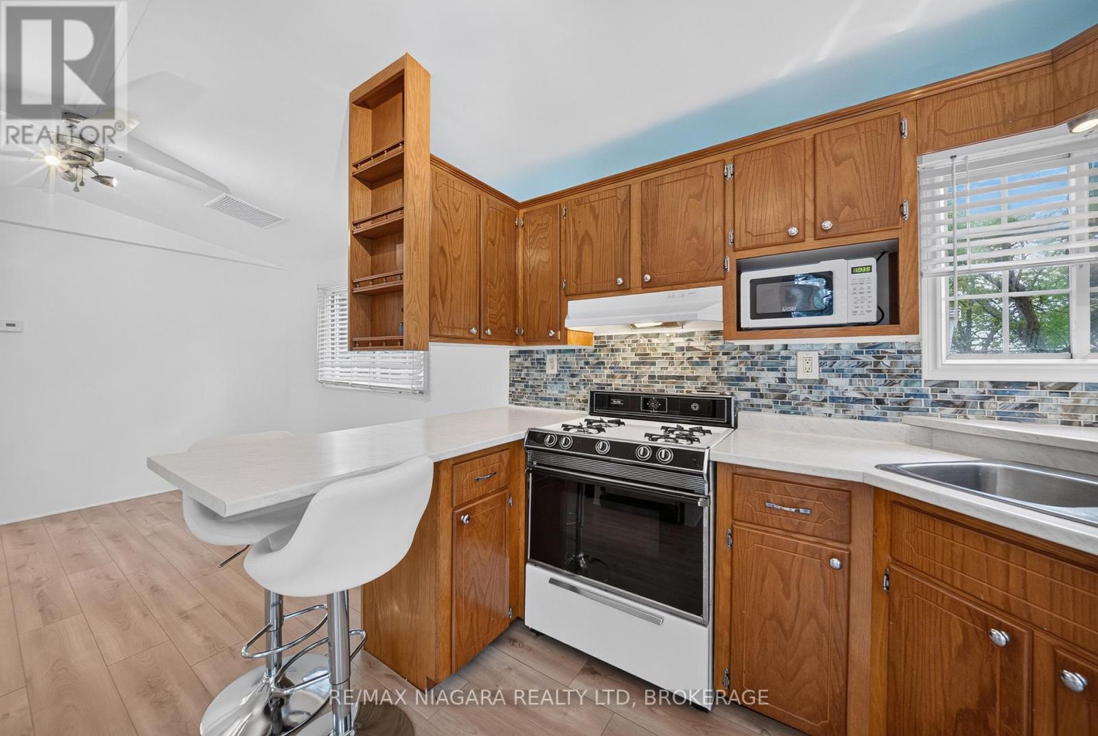234 - 8845 Lundys Lane Property Photo 11