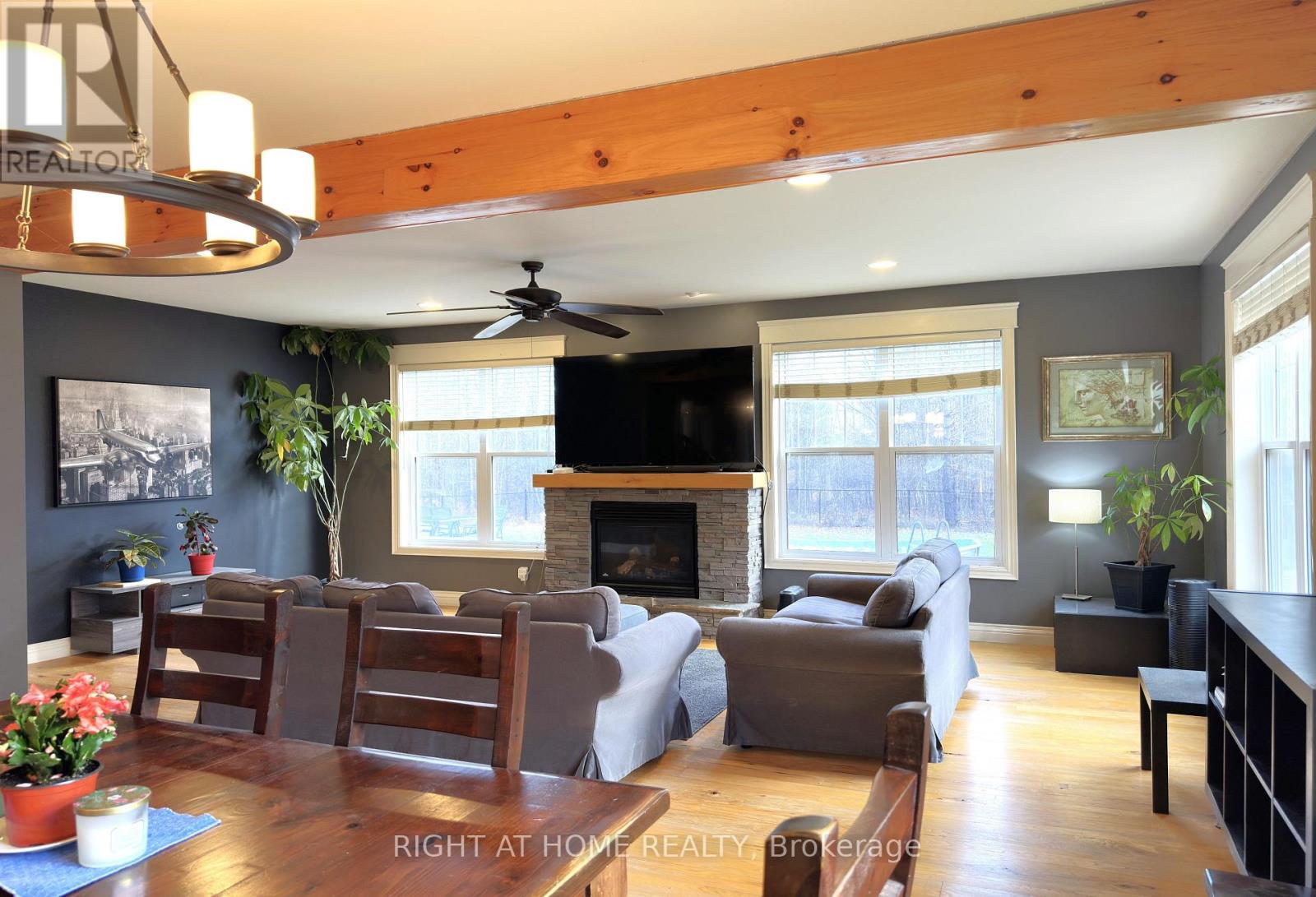 129 Blue Jay Crescent Property Photo 13