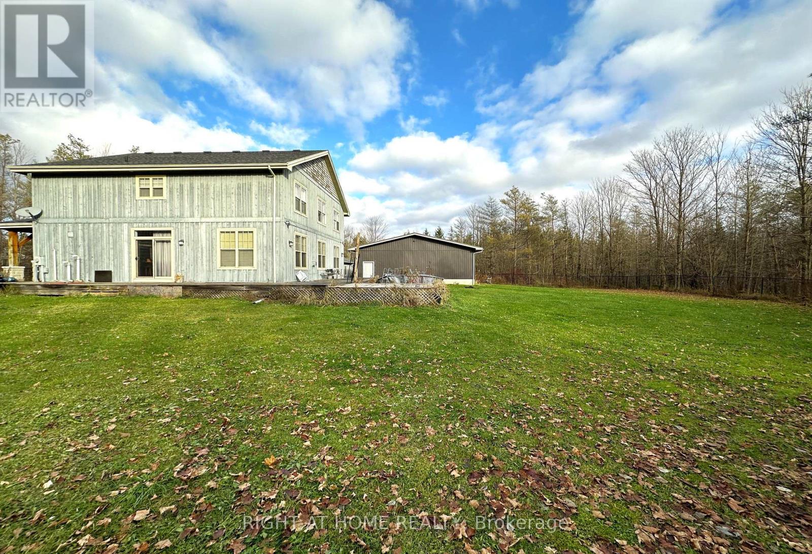 129 Blue Jay Crescent Property Photo 28